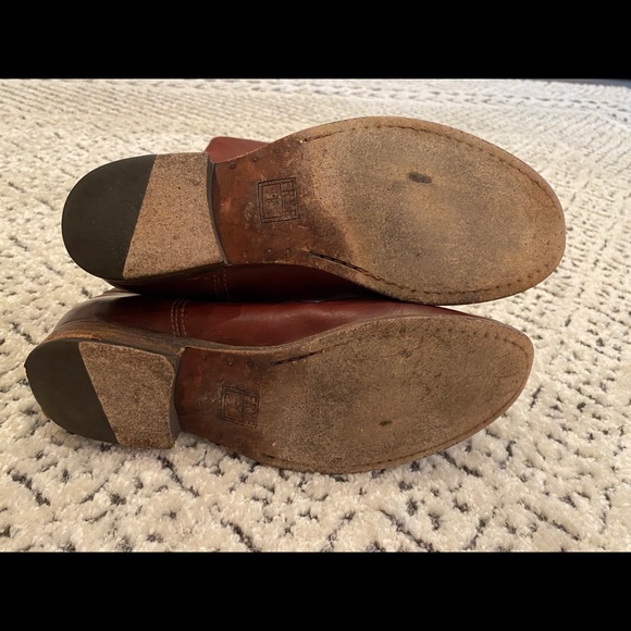 Frye Melissa Button Boot in Cognac - Picture 4 of 5